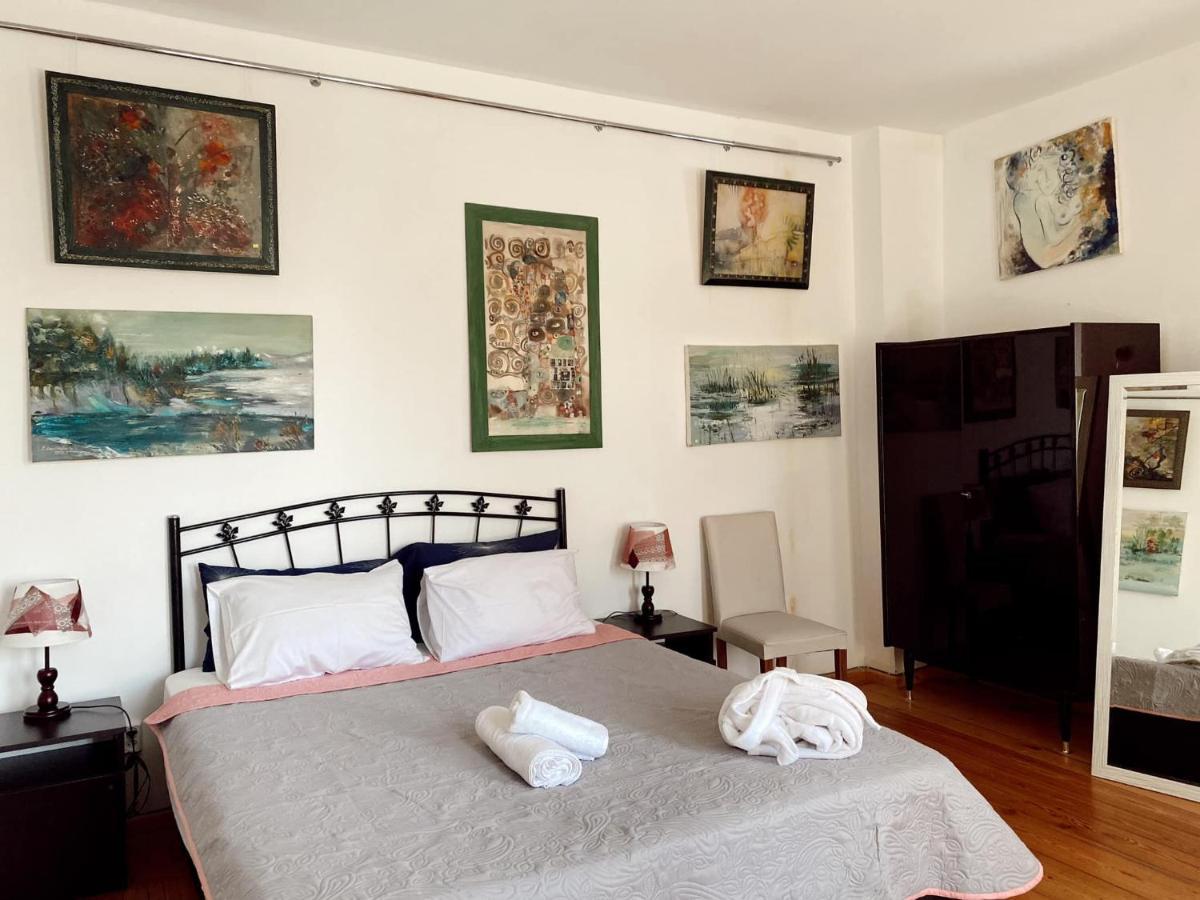 Artist'S House Hotel Tetritskaro Kültér fotó