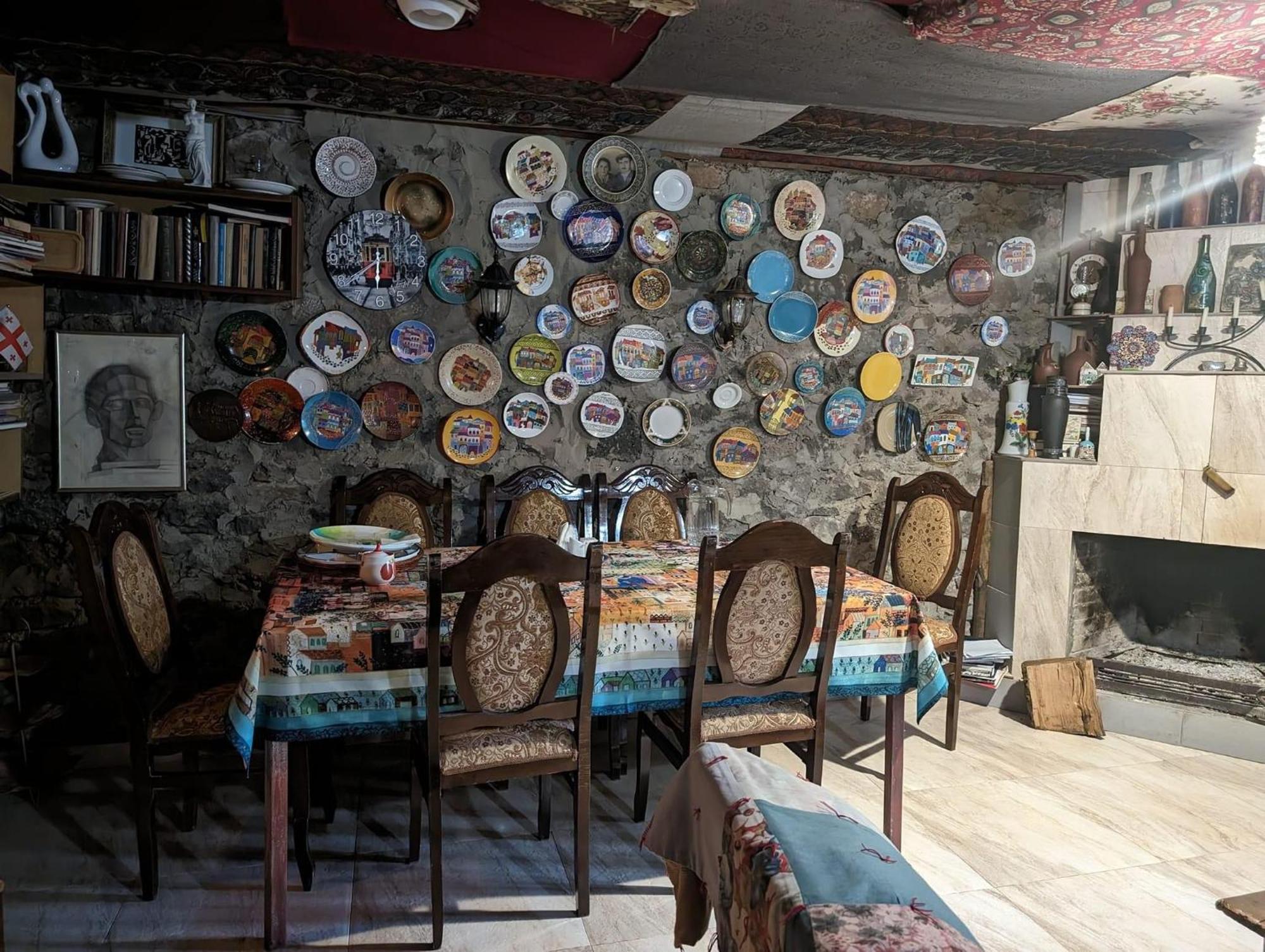 Artist'S House Hotel Tetritskaro Kültér fotó